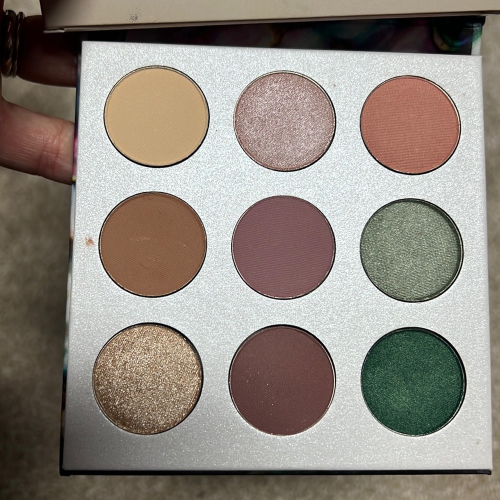 Merle Norman Eyeshadow Palette